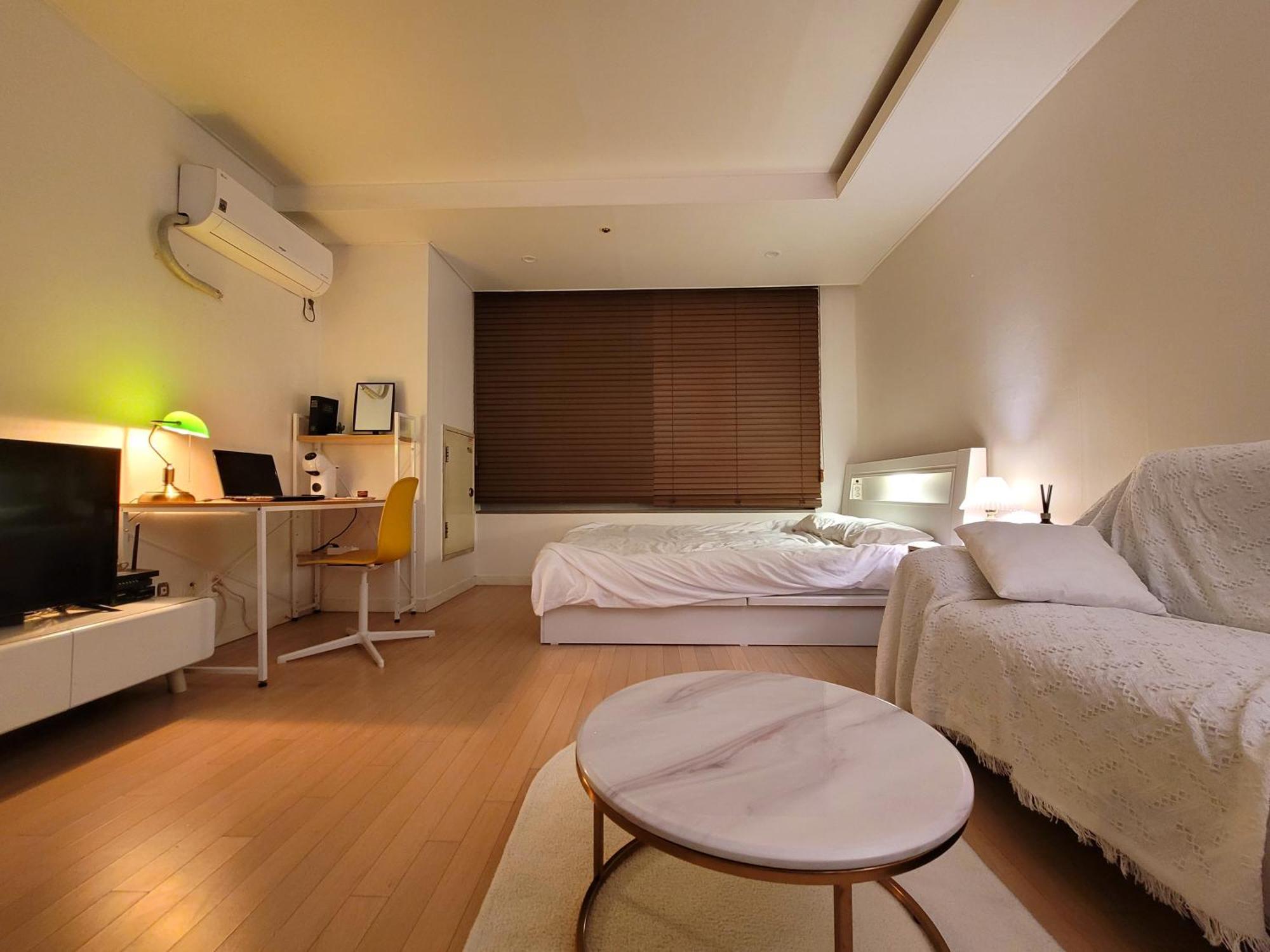 Apartment Comfortable Gangnam House In The City Center-03 Seoul